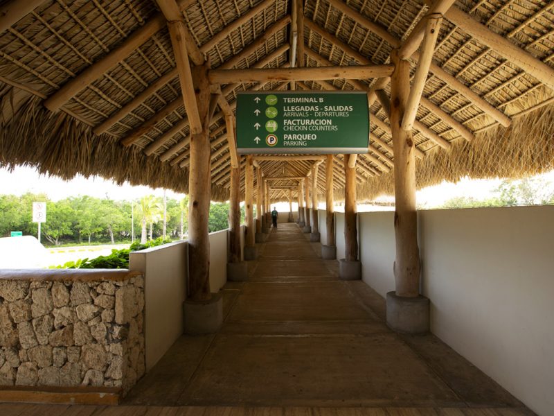 Puente Peatonal, Conexión Terminal A y B – Aeropuerto Internacional de Punta Cana